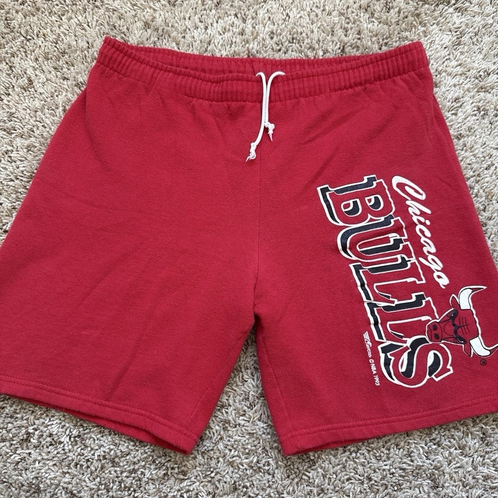 Vintage 90s 1993 Chicago Bulls Red Shorts - Approx Men's Medium (Tag Cut) Jordan